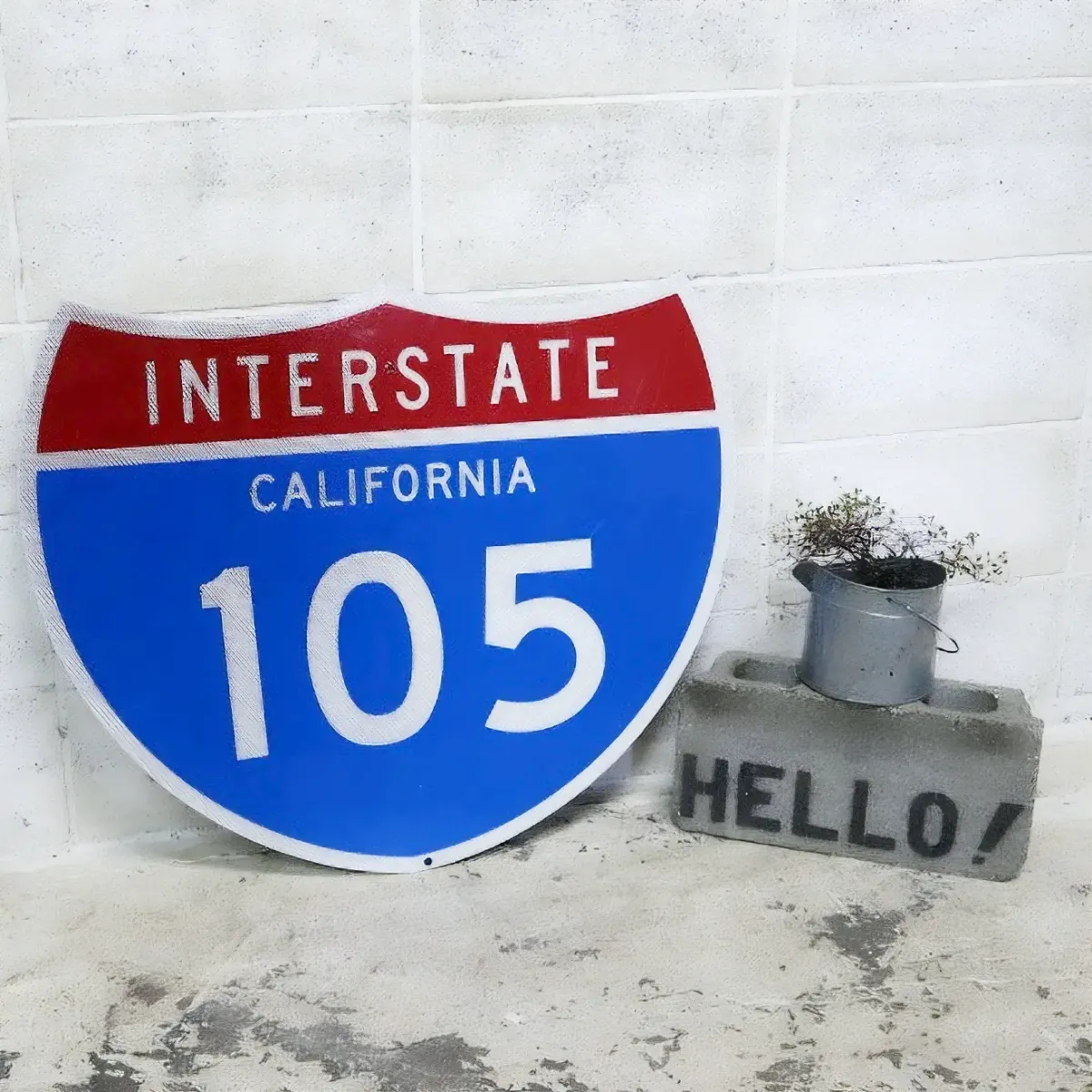 INTERSTATE CALIFORNIA 105 ロードサイン