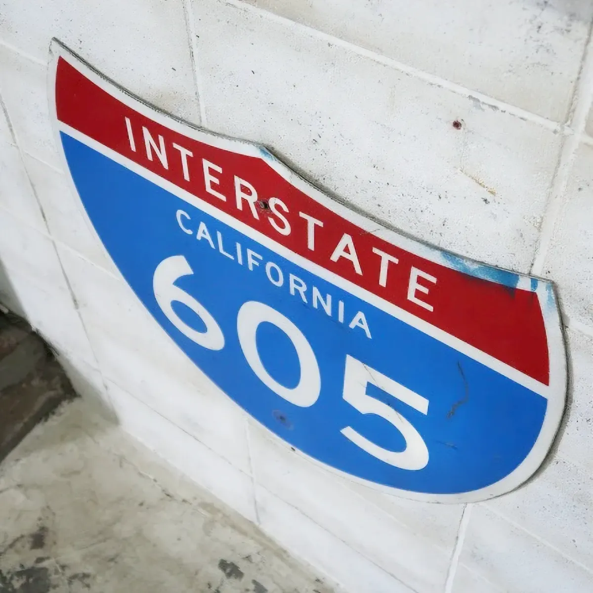 INTERSTATE CALIFORNIA 605 ロードサイン