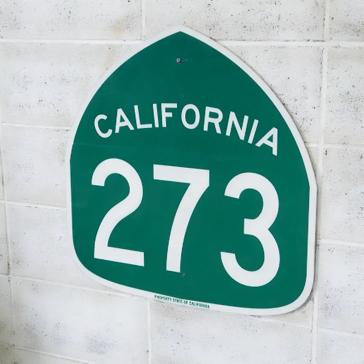 CALIFORNIA 273 ロードサイン