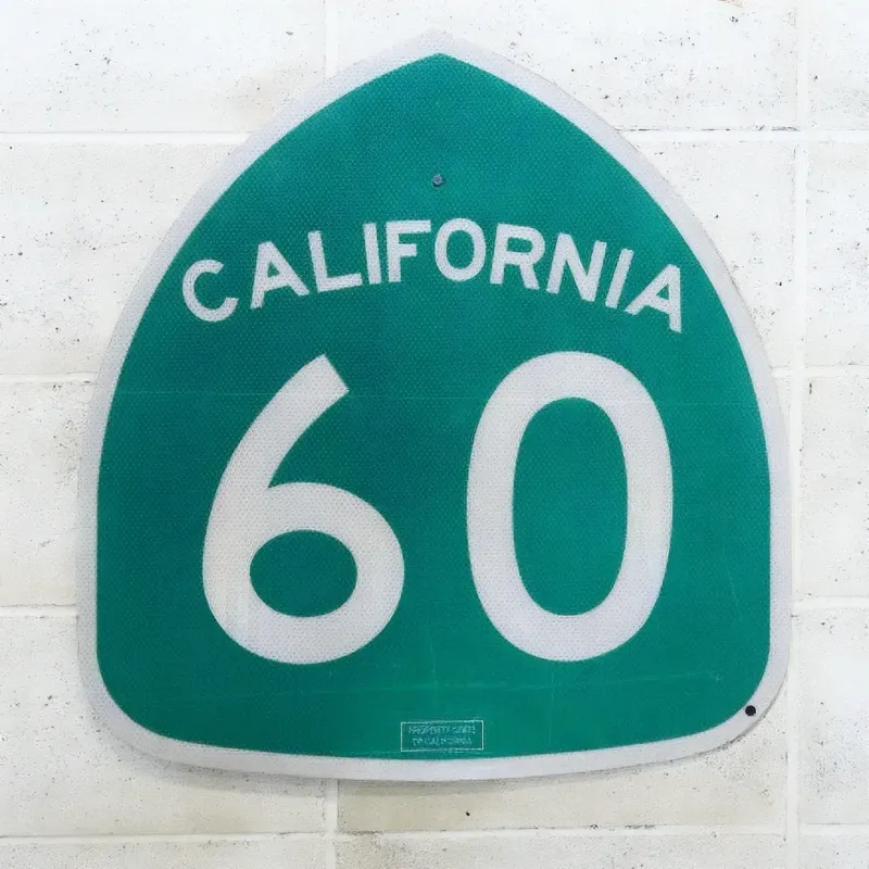 CALIFORNIA 60 ロードサイン