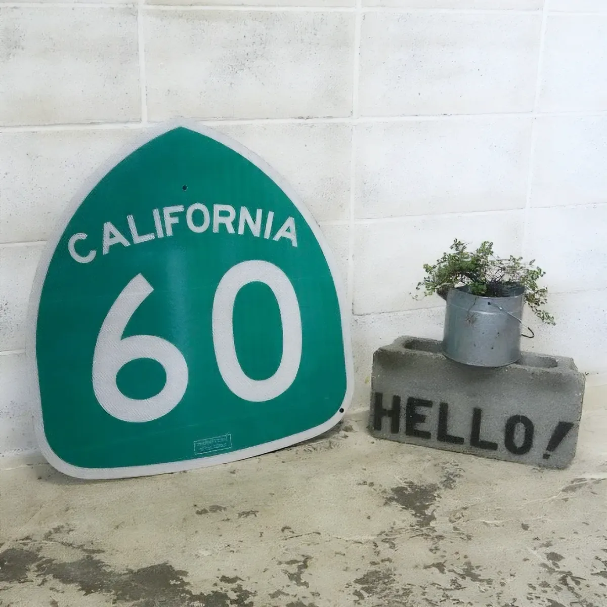 CALIFORNIA 60 ロードサイン