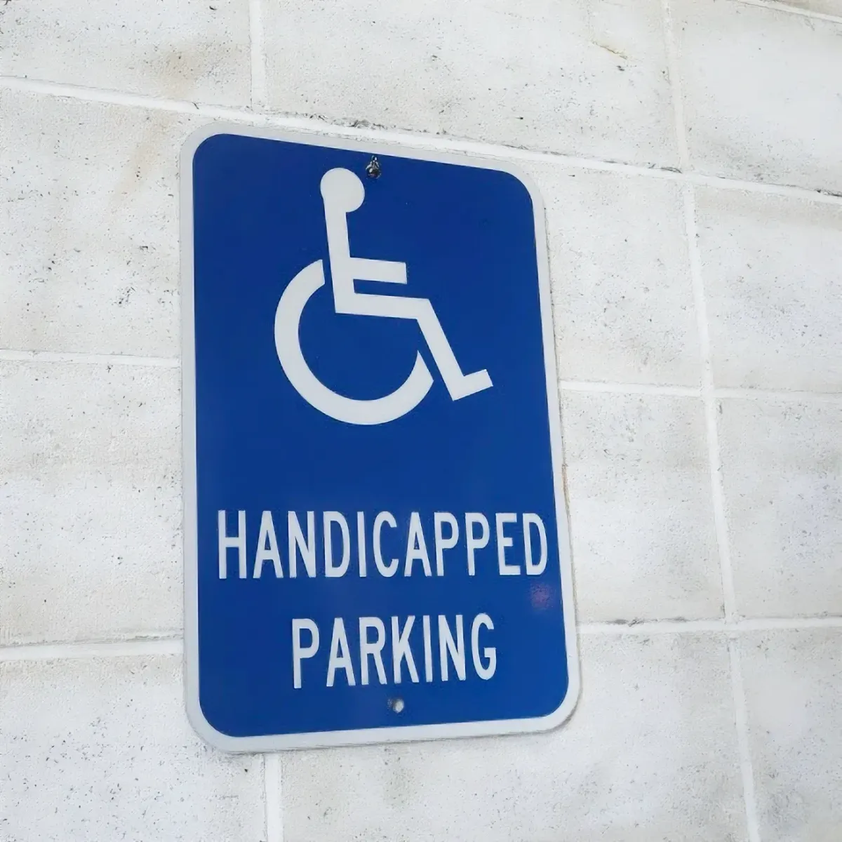 HANDICAPPED PARKING ロードサイン