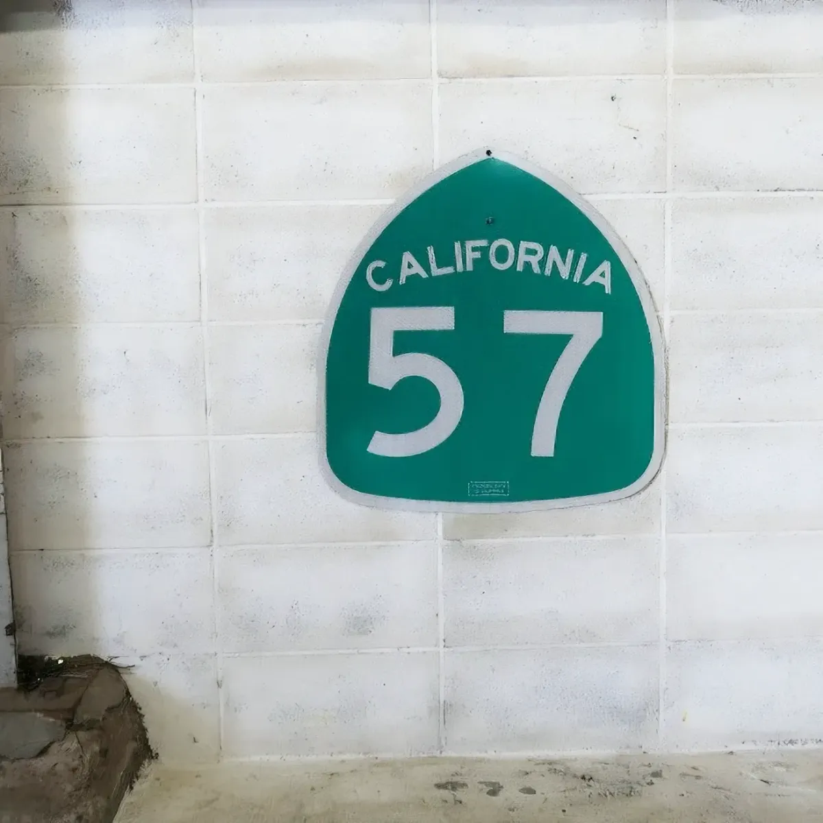 CALIFORNIA 57 ロードサイン
