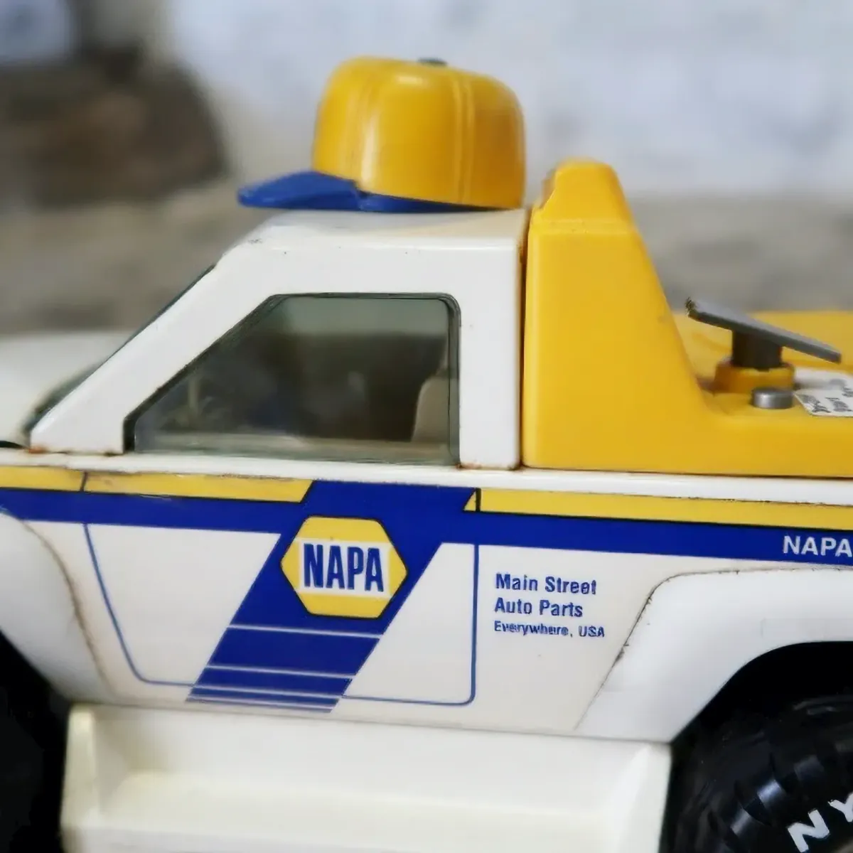 NYLINT社製 NAPA トラック ミニカー