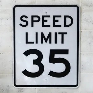 ロードサイン SPEED LIMIT 35