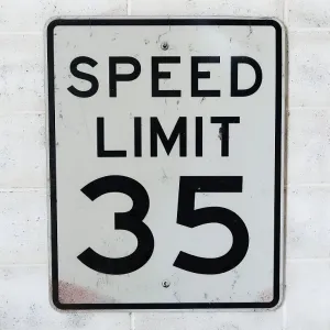 ロードサイン SPEED LIMIT 35