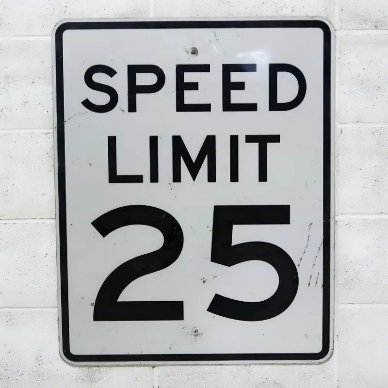 ロードサイン SPEED LIMIT 25