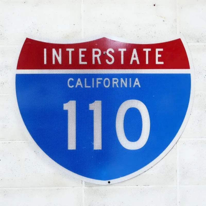 INTERSTATE CALIFORNIA 110 ロードサイン