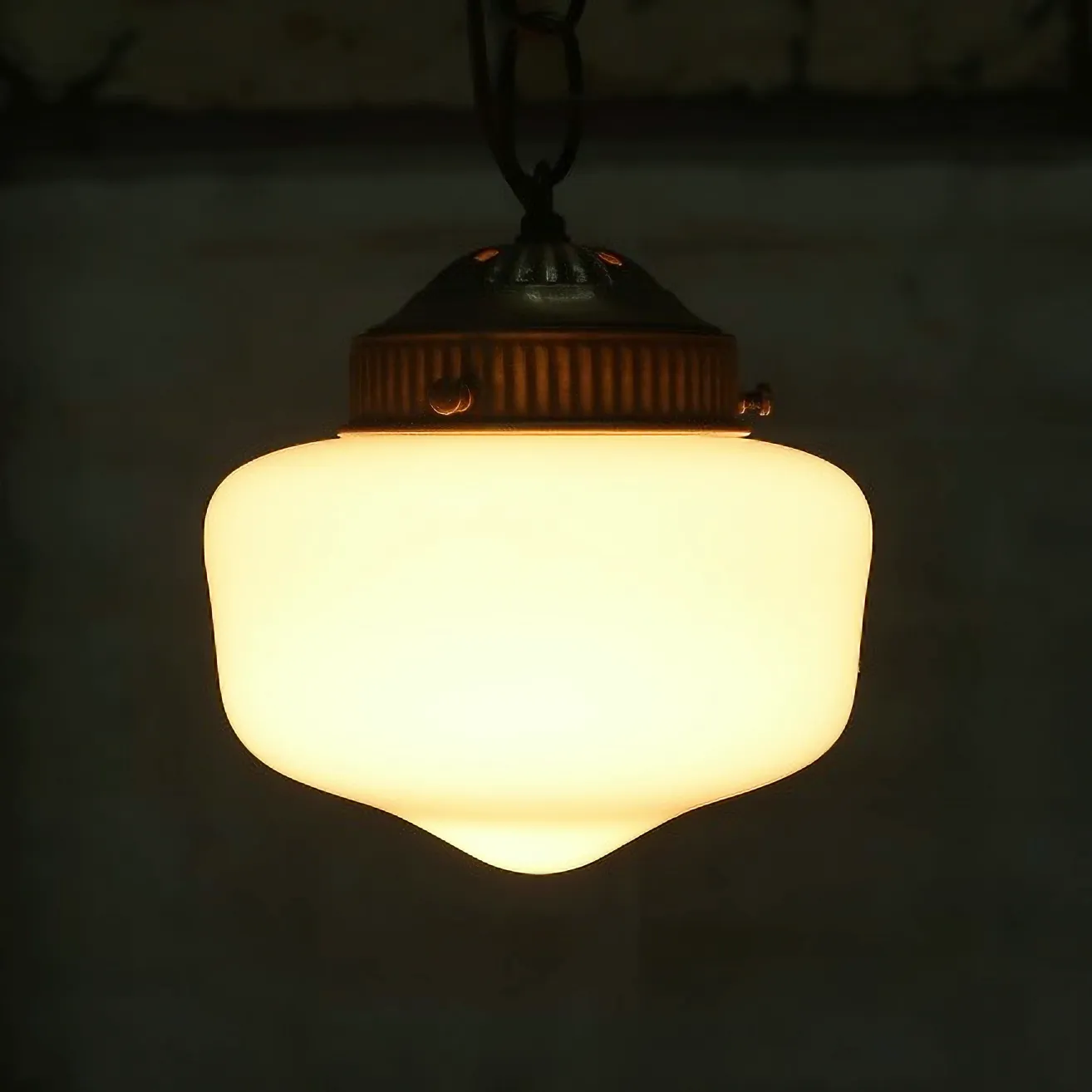 アンティーク ミルクガラス ペンダントランプ ｜ glow ANTIQUES