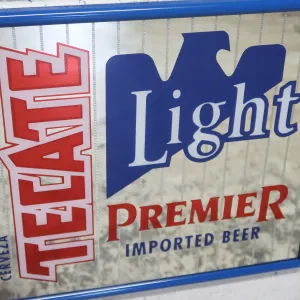 TECATE Light パブミラー