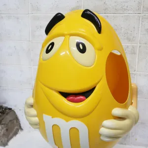 M&M's イエロー 大型 ストアディスプレイ