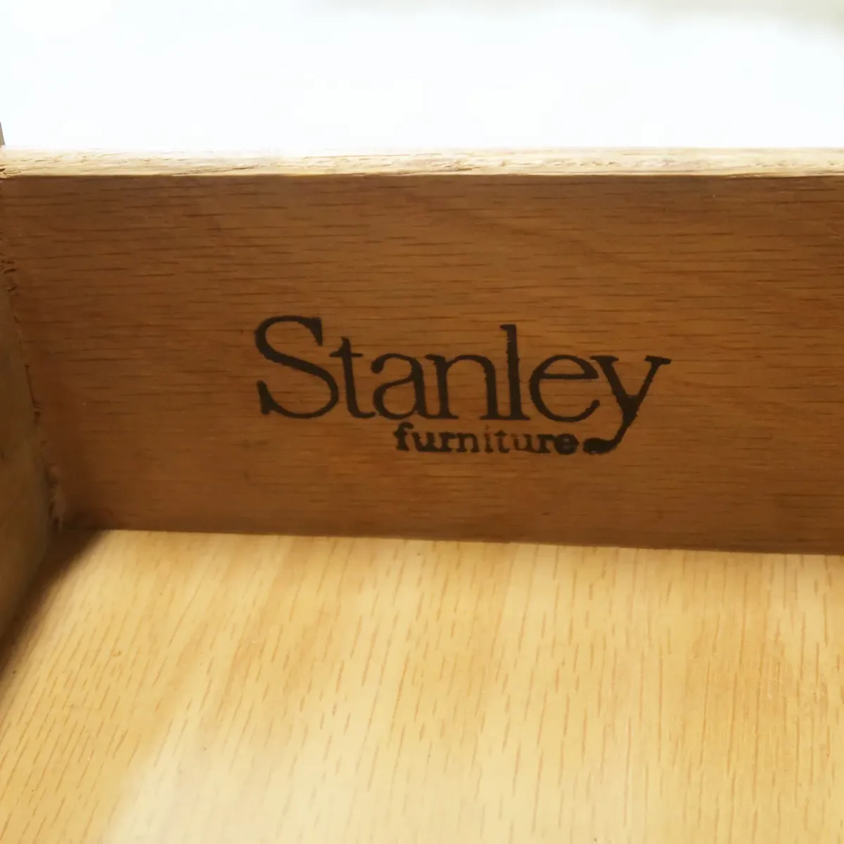 Stanley furniture アンティーク サイドテーブル