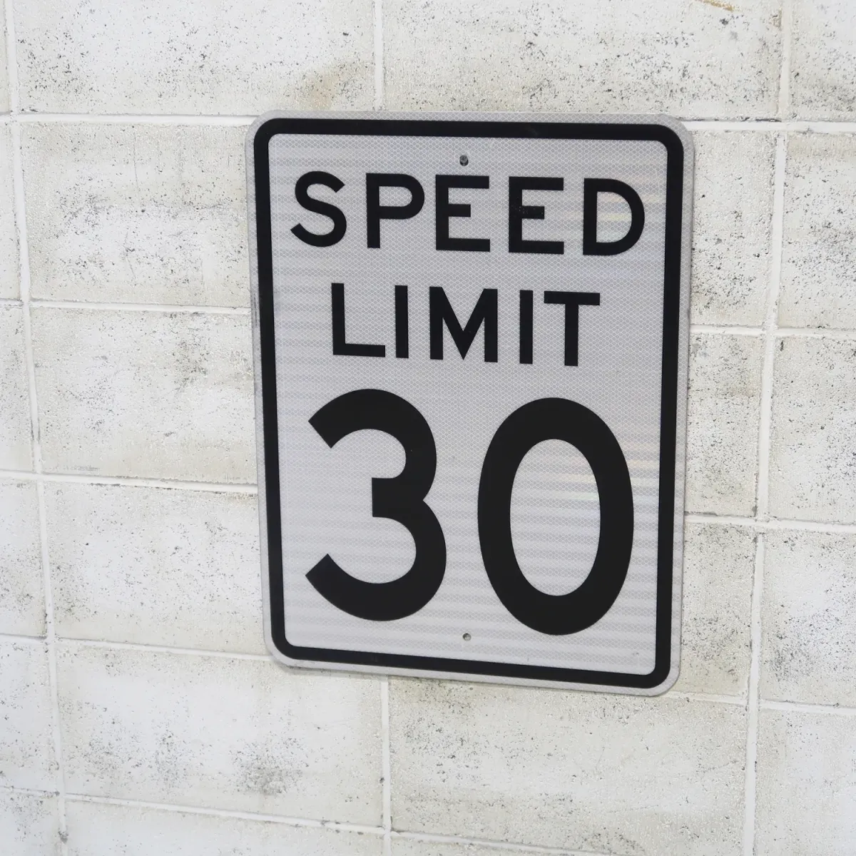 ロードサイン SPEED LIMIT 30