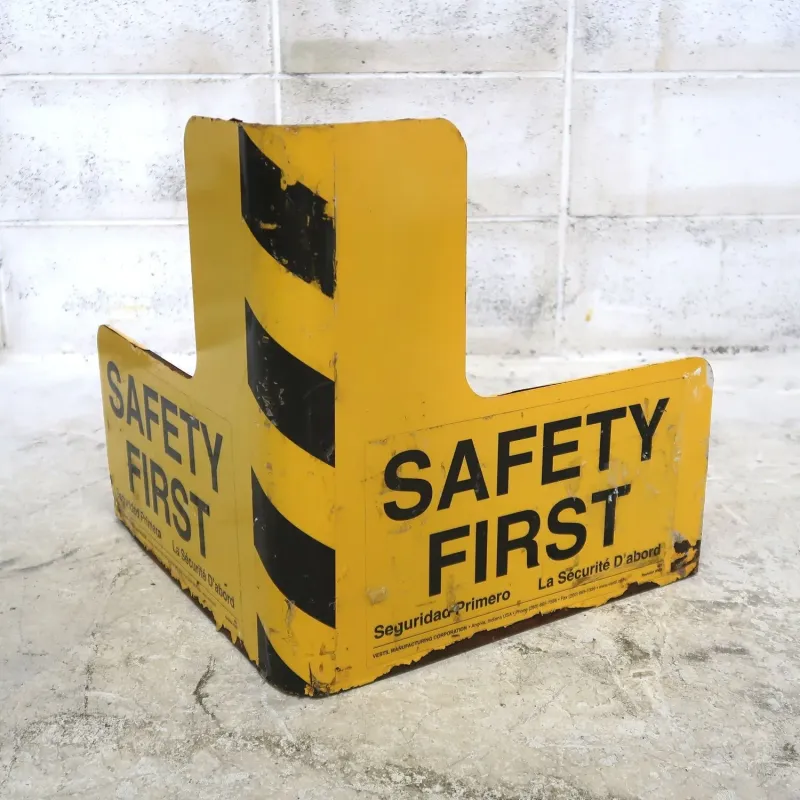 コーナーガード SAFETY FIRST