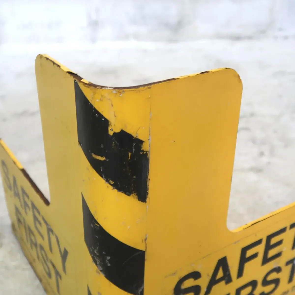 コーナーガード SAFETY FIRST