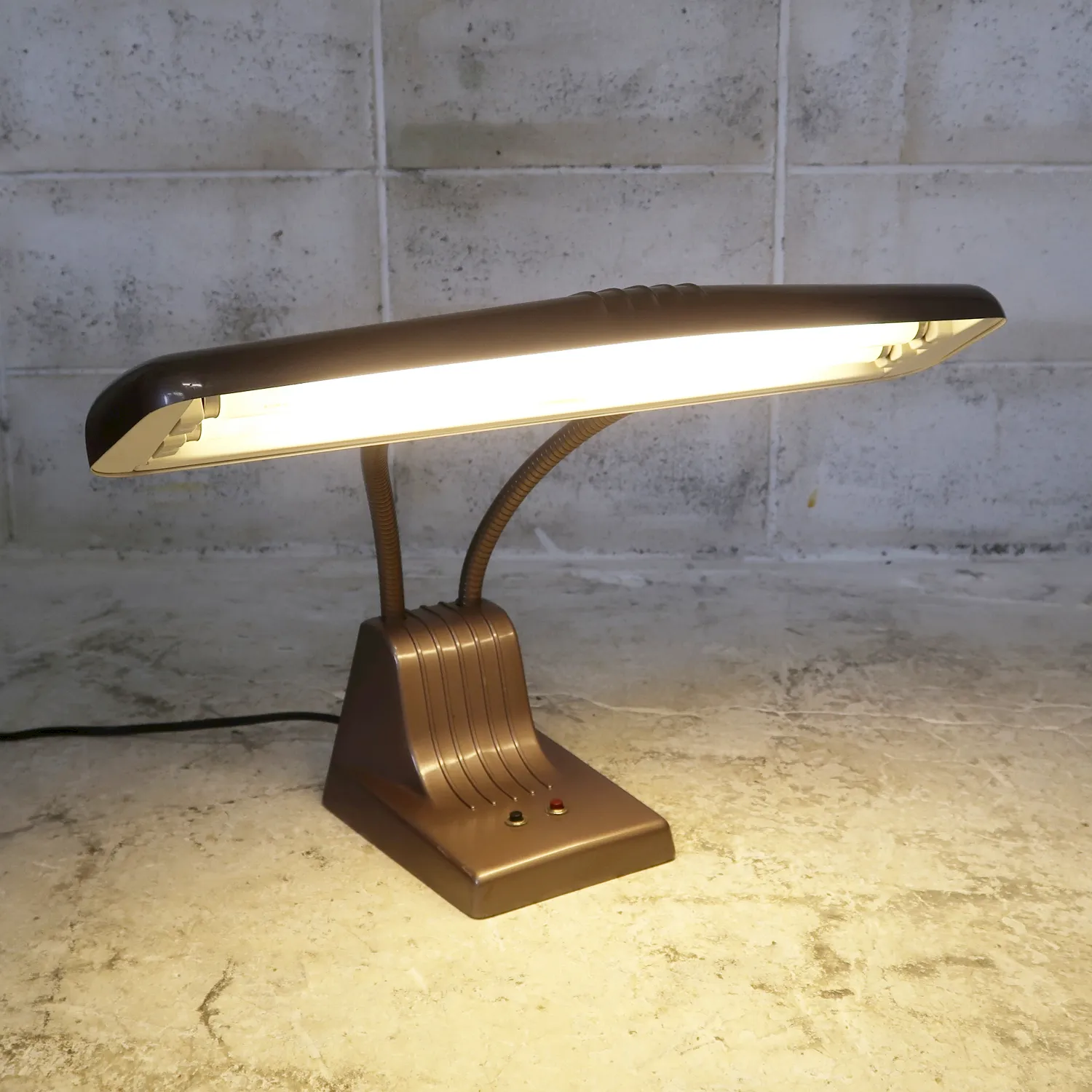DAZOR ビンテージ デスクランプ ｜ glow ANTIQUES