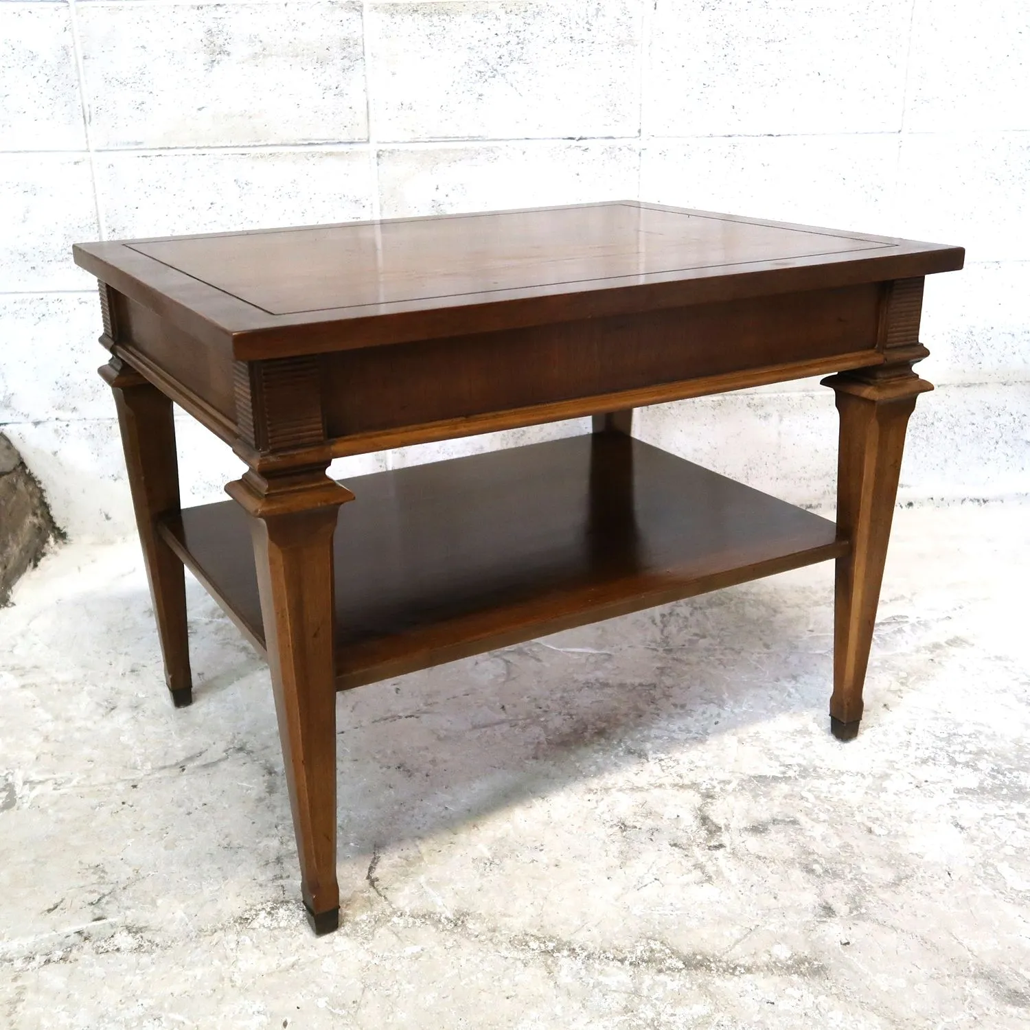 ヴィンテージサイドテーブル BASSETT FURNITURE アンティーク サイドテーブル ｜ glow ANTIQUES