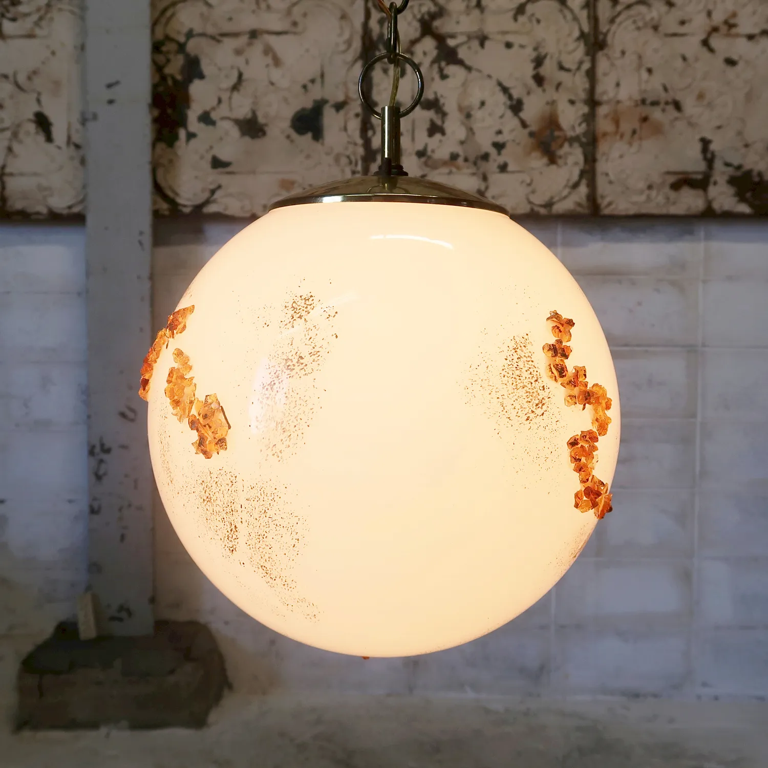ミッドセンチュリー ミルクガラス ボールランプ ｜ glow ANTIQUES