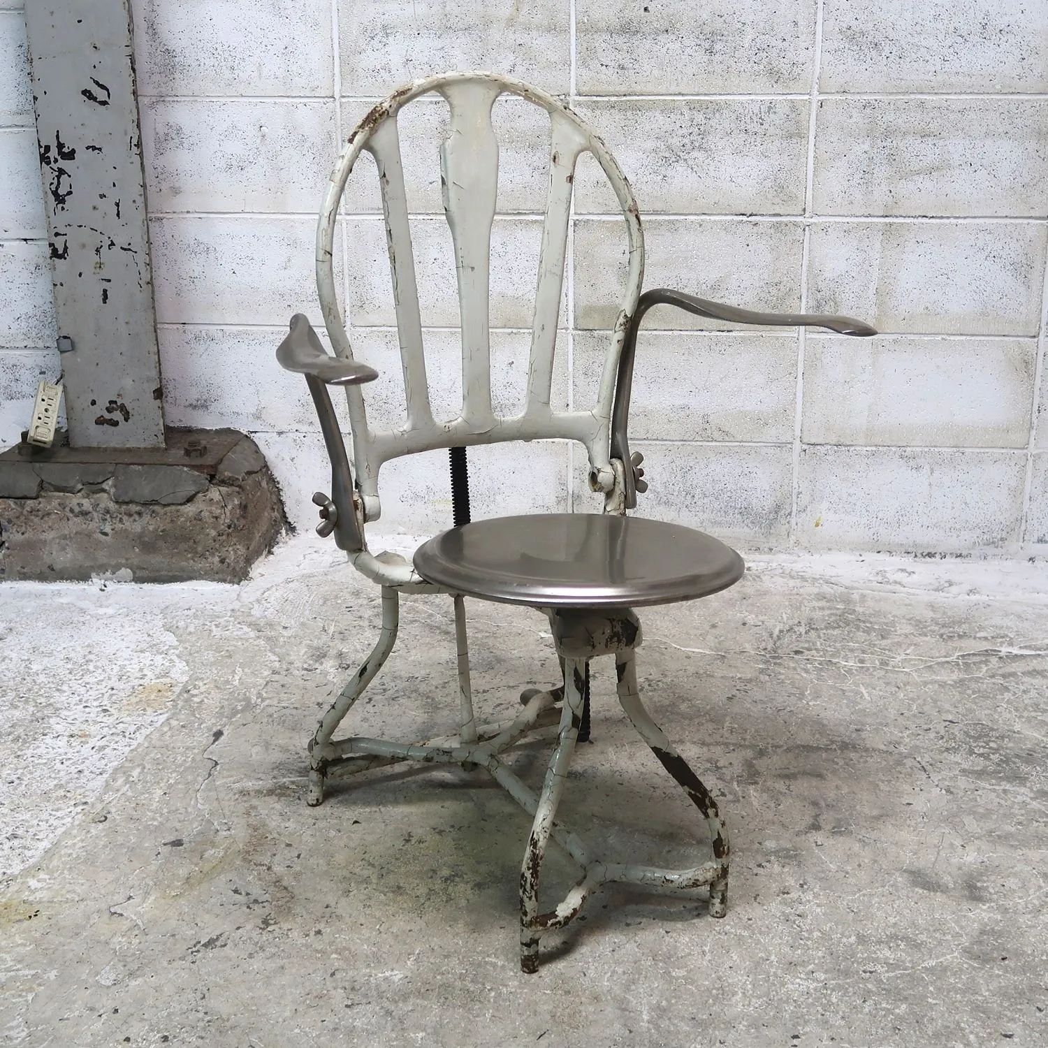 50's～ ビンテージ メディカルチェア ｜ glow ANTIQUES