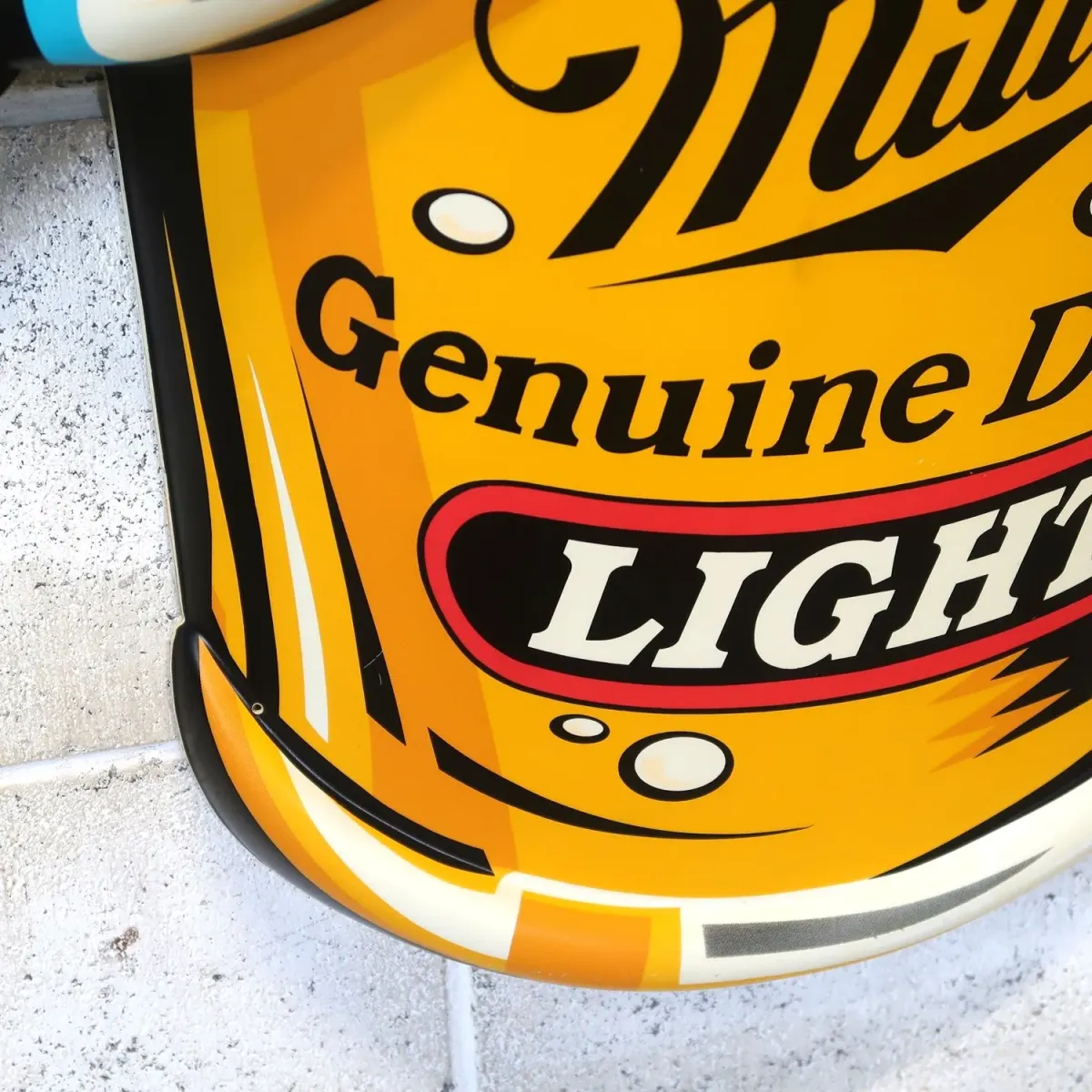 Miller LIGHT ウォールサイン