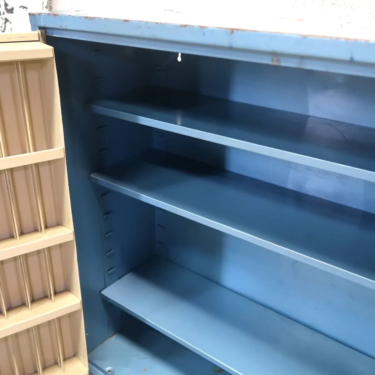 BLUE STREAK ビンテージ パーツキャビネット