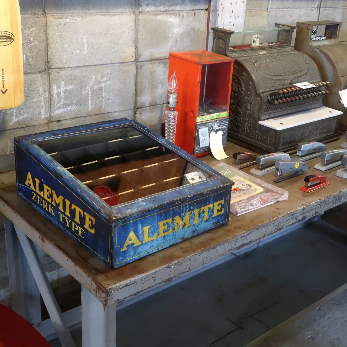 40’s ALEMITE社 パーツケース ショーケース