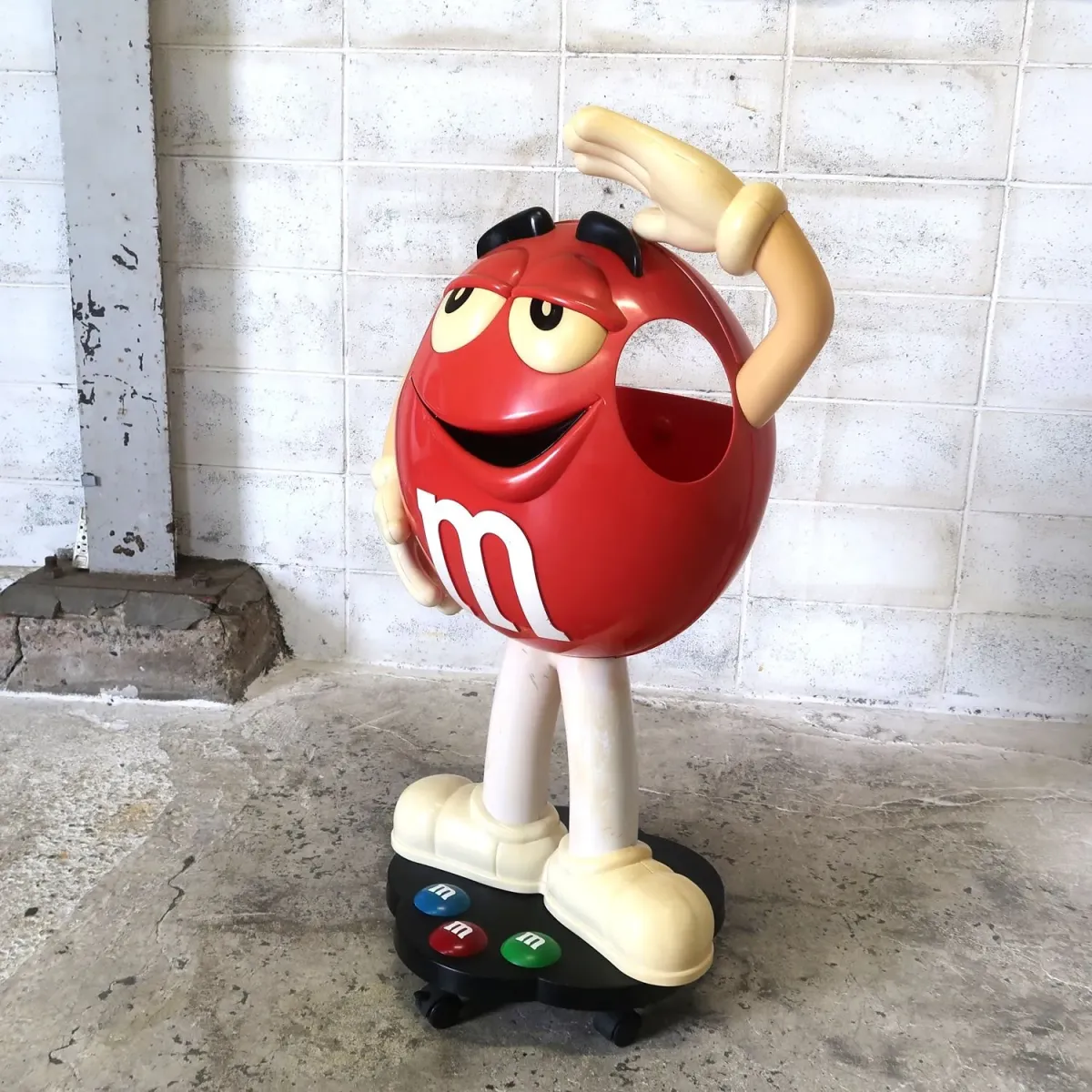 M&M's レッド 大型 ストアディスプレイ