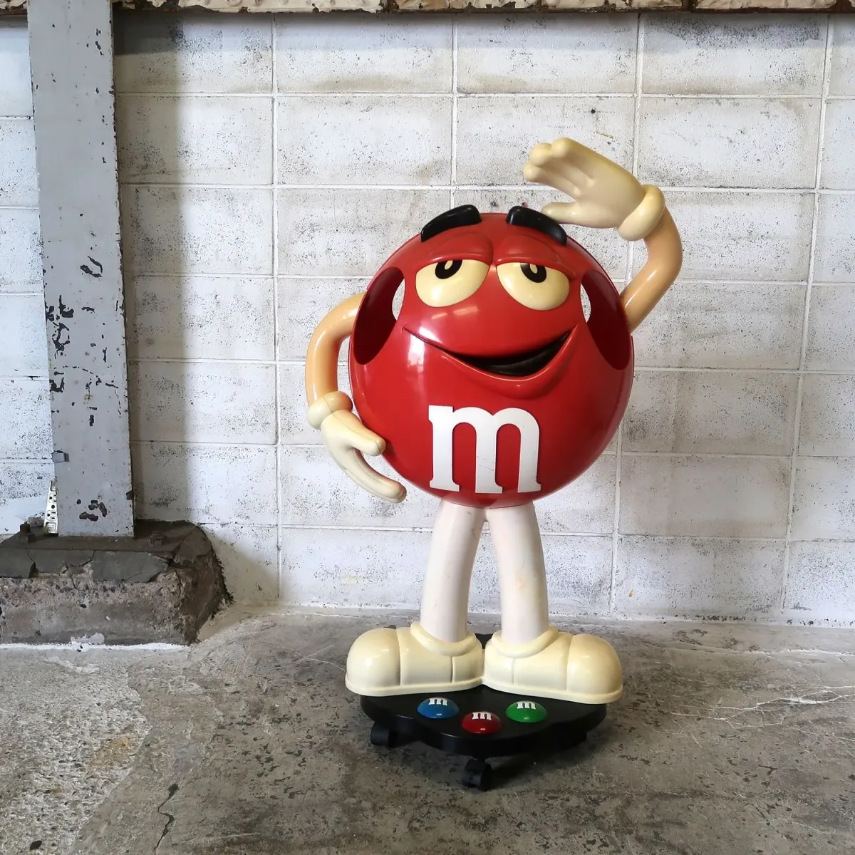 M&M's レッド 大型 ストアディスプレイ