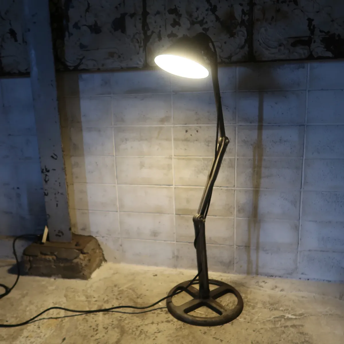 SAVE-LAMP CO. ビンテージ インダストリアル フロアランプ
