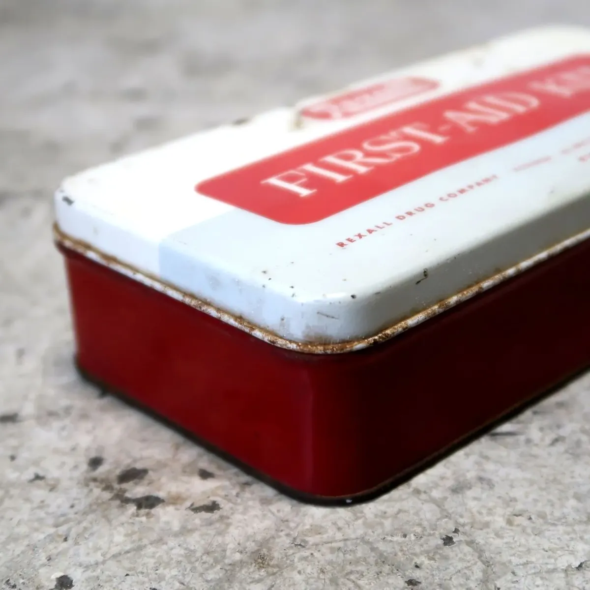 Rexall FIRST AID メタルボックス