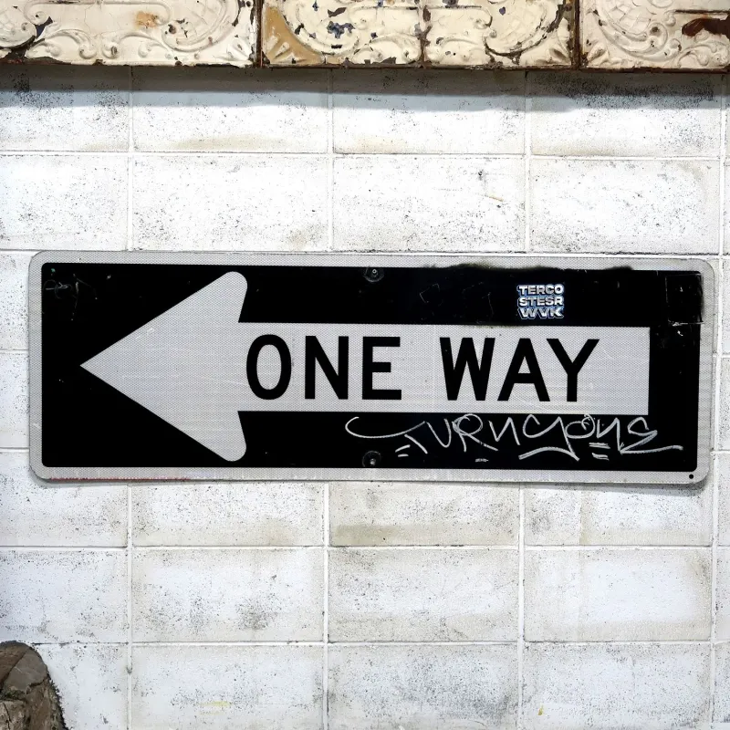 ONE WAY 大型ロードサイン