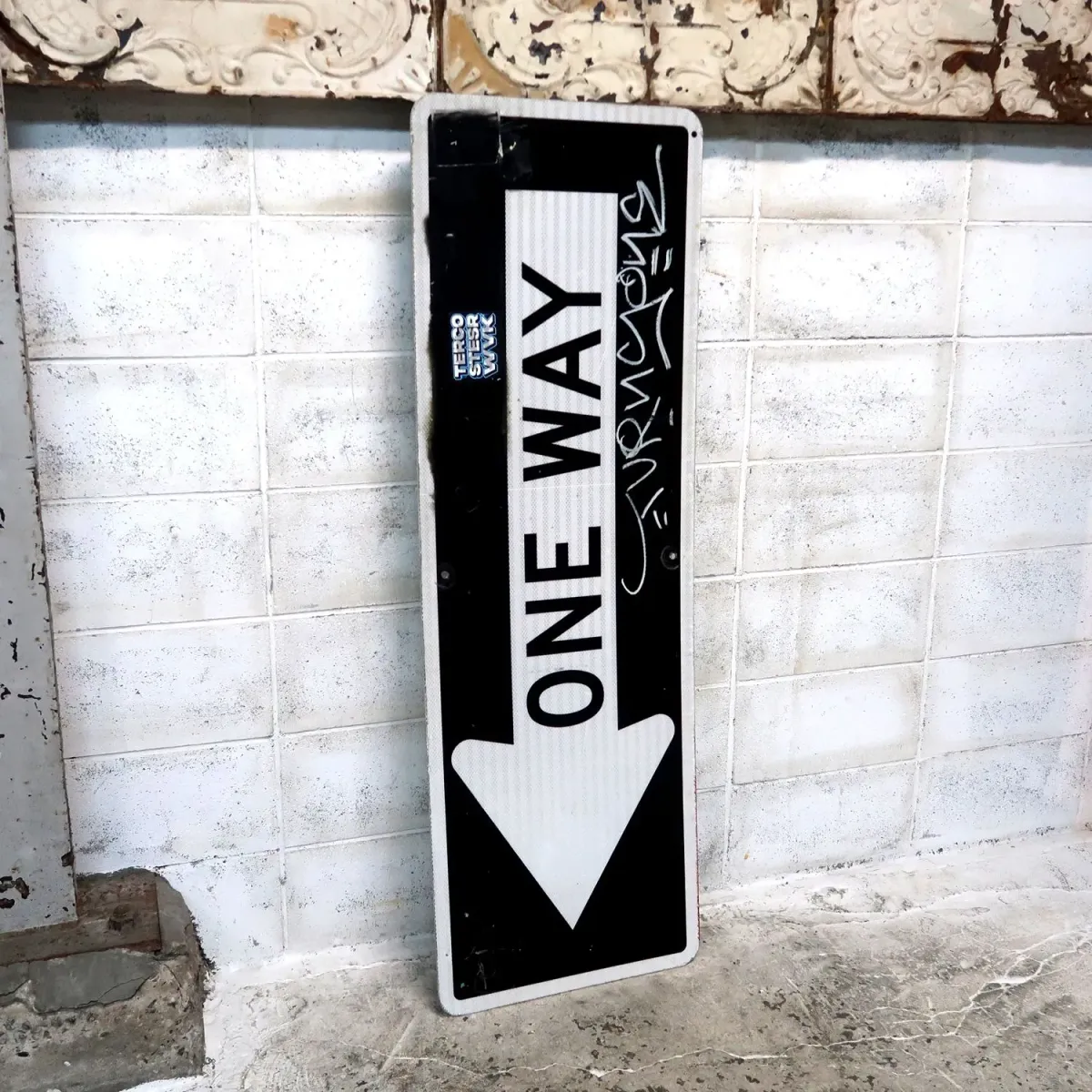 ONE WAY 大型ロードサイン