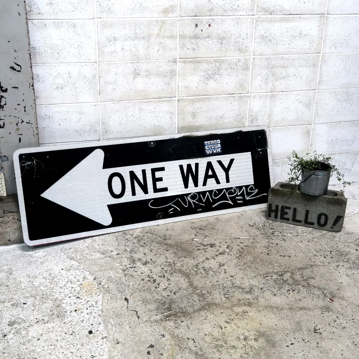 ONE WAY 大型ロードサイン