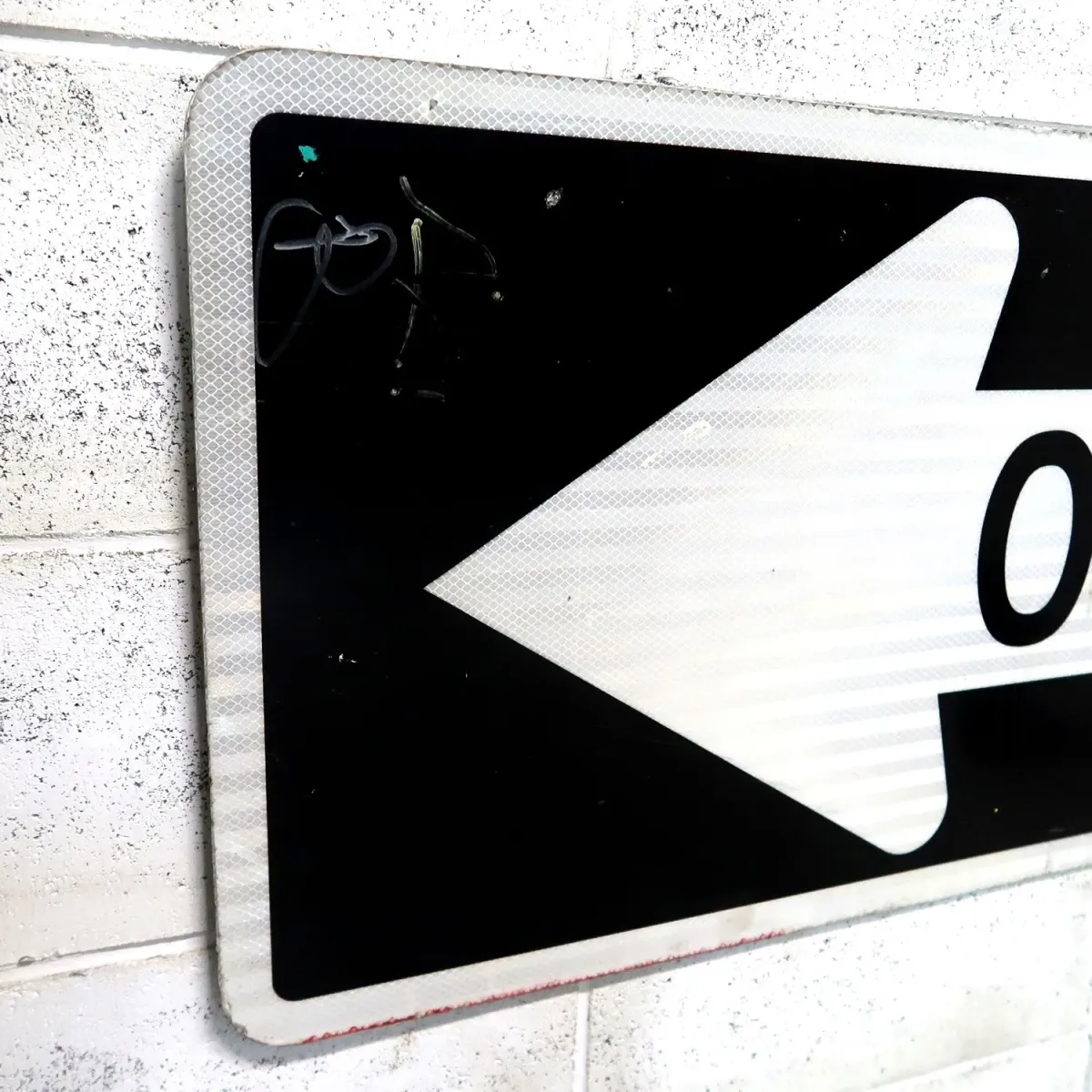 ONE WAY 大型ロードサイン