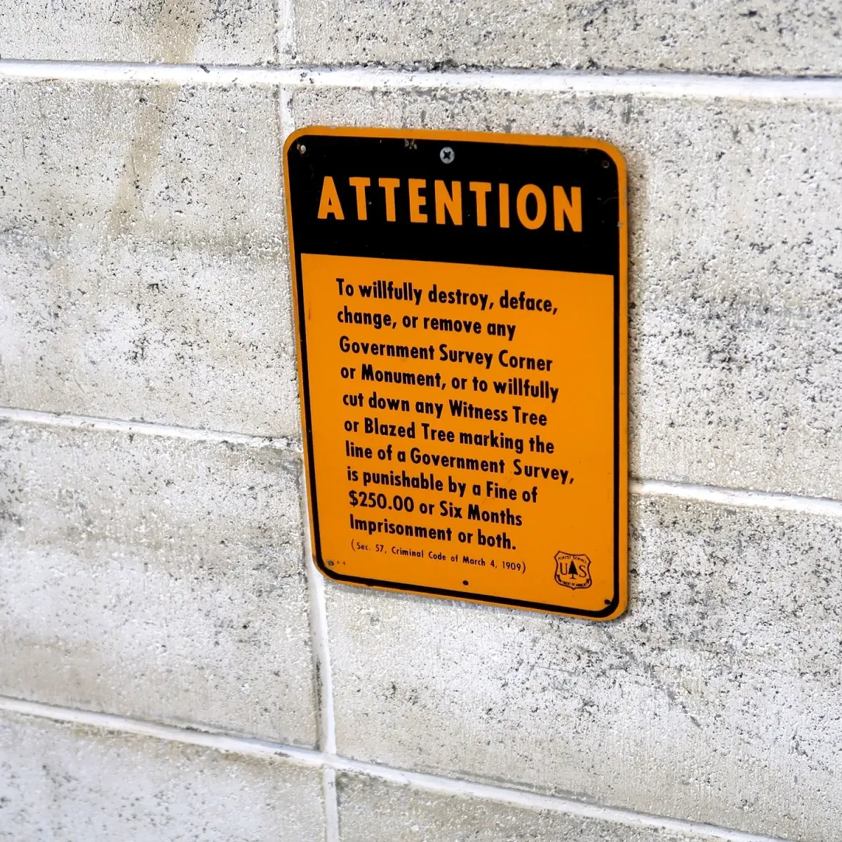 ATTENTION メタルサイン