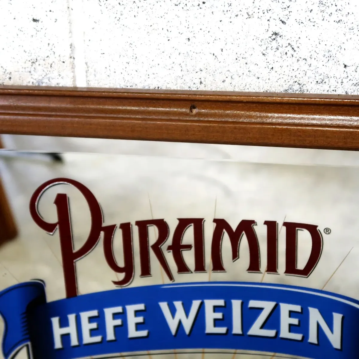 PYRAMID HEFE WEIZEN ビンテージ パブミラー