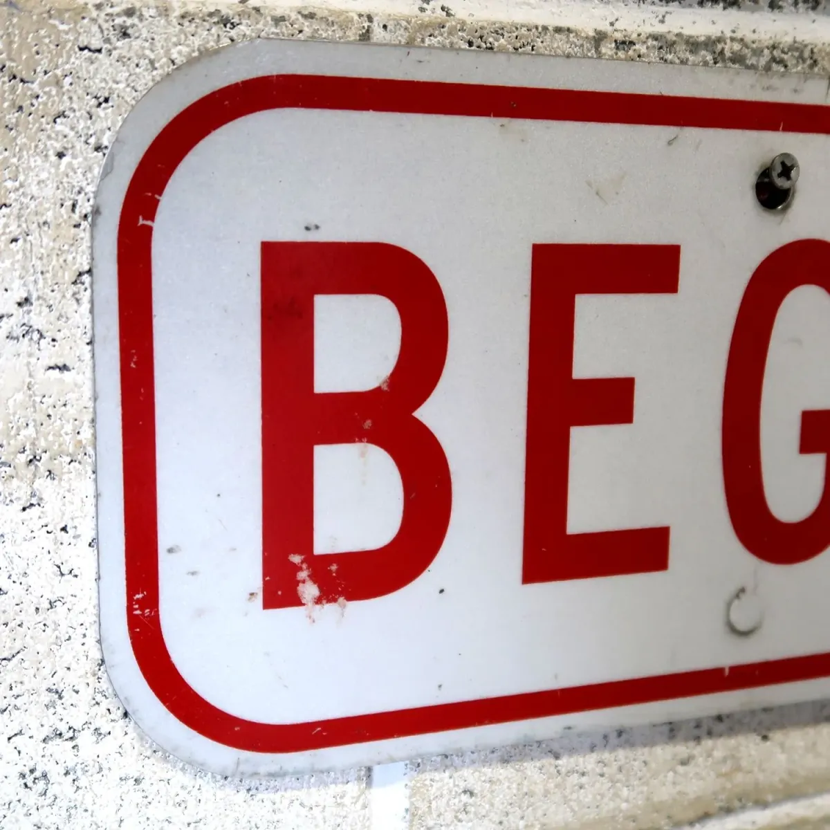 BEGIN ロードサイン