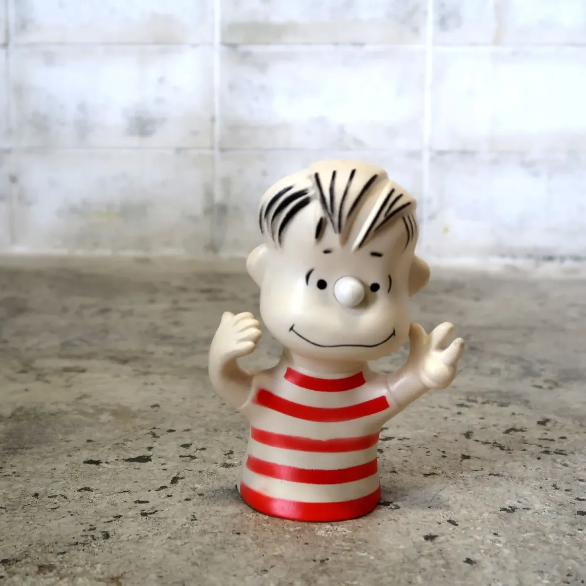 AVON ビンテージ ソフビドール PEANUTS ライナス