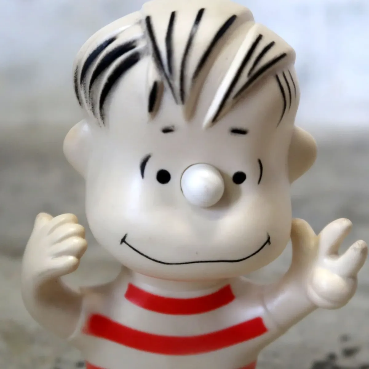 AVON ビンテージ ソフビドール PEANUTS ライナス