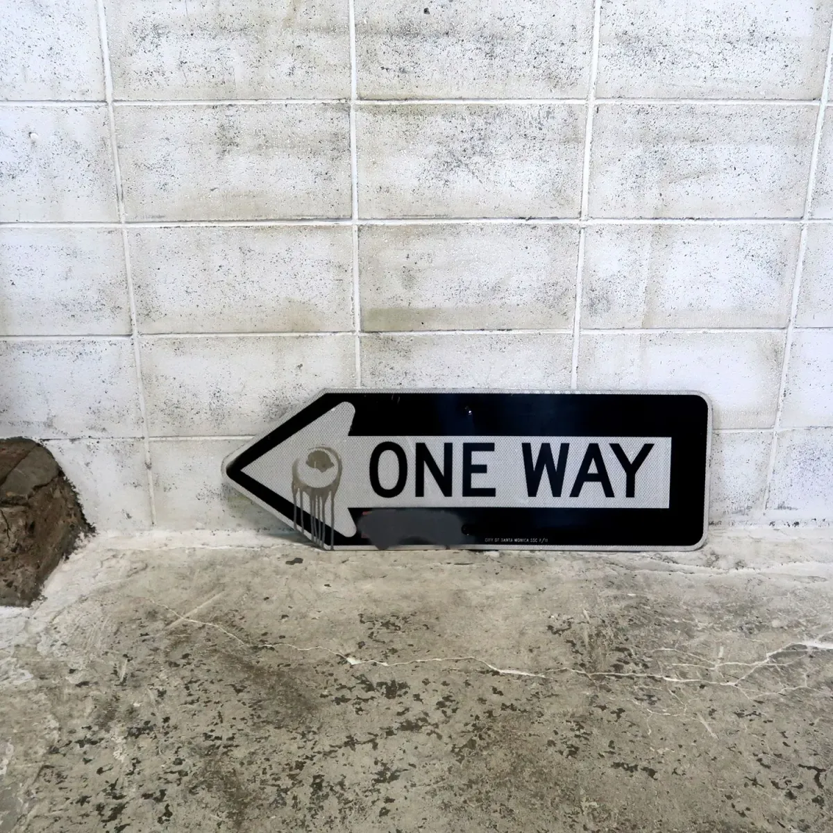 ONE WAY ロードサイン