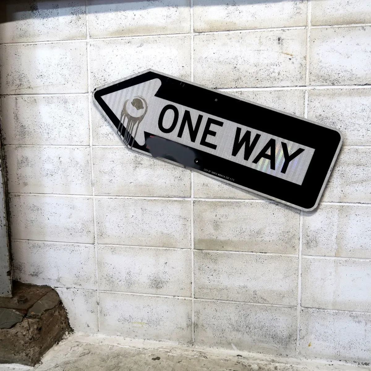 ONE WAY ロードサイン