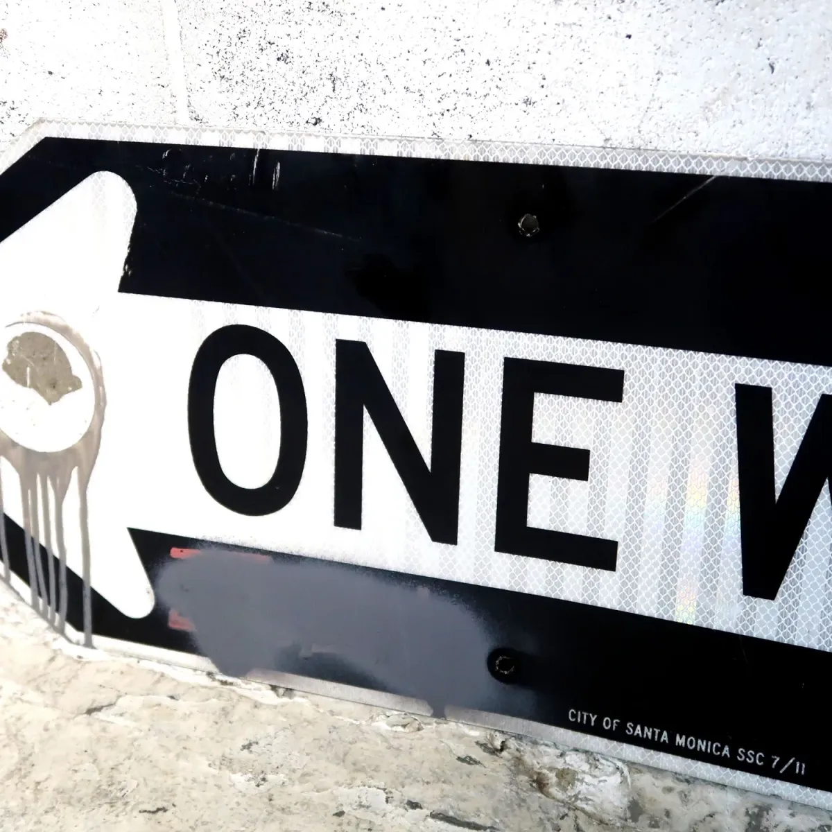 ONE WAY ロードサイン