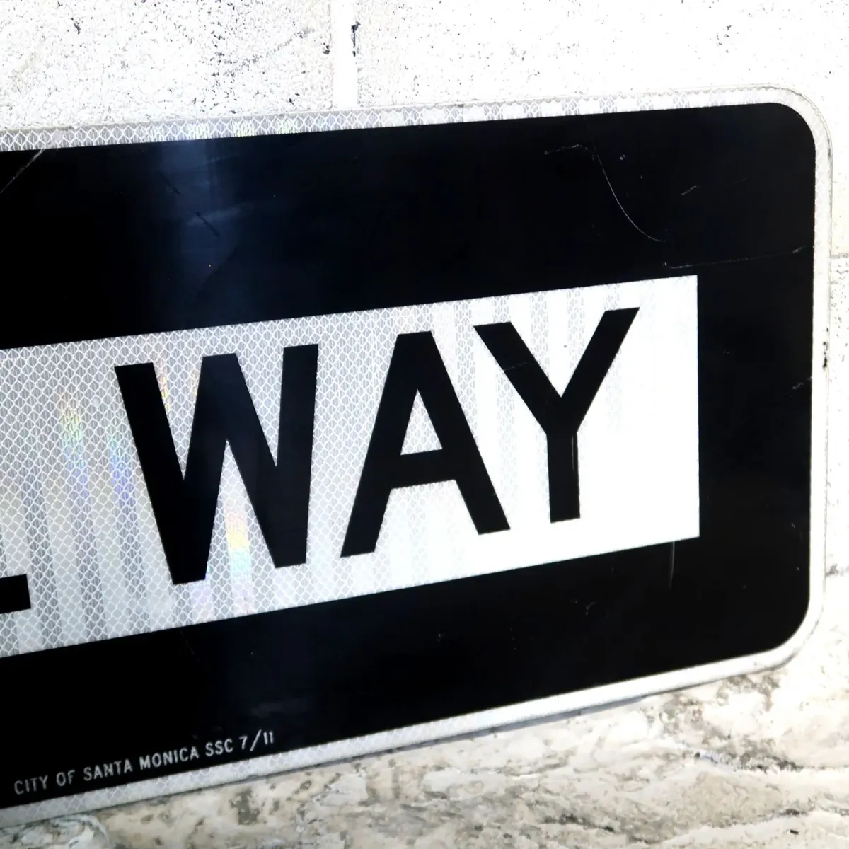 ONE WAY ロードサイン