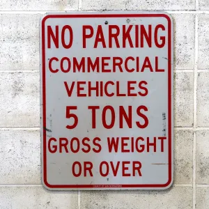 ロードサイン NO PARKING