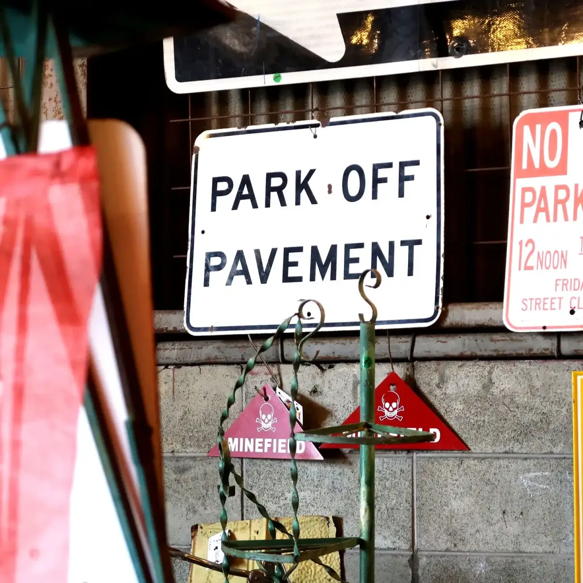 PARK OFF PAVEMENT ビンテージ ロードサイン ホーロー