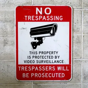 NO TRESPASSING メタルサイン