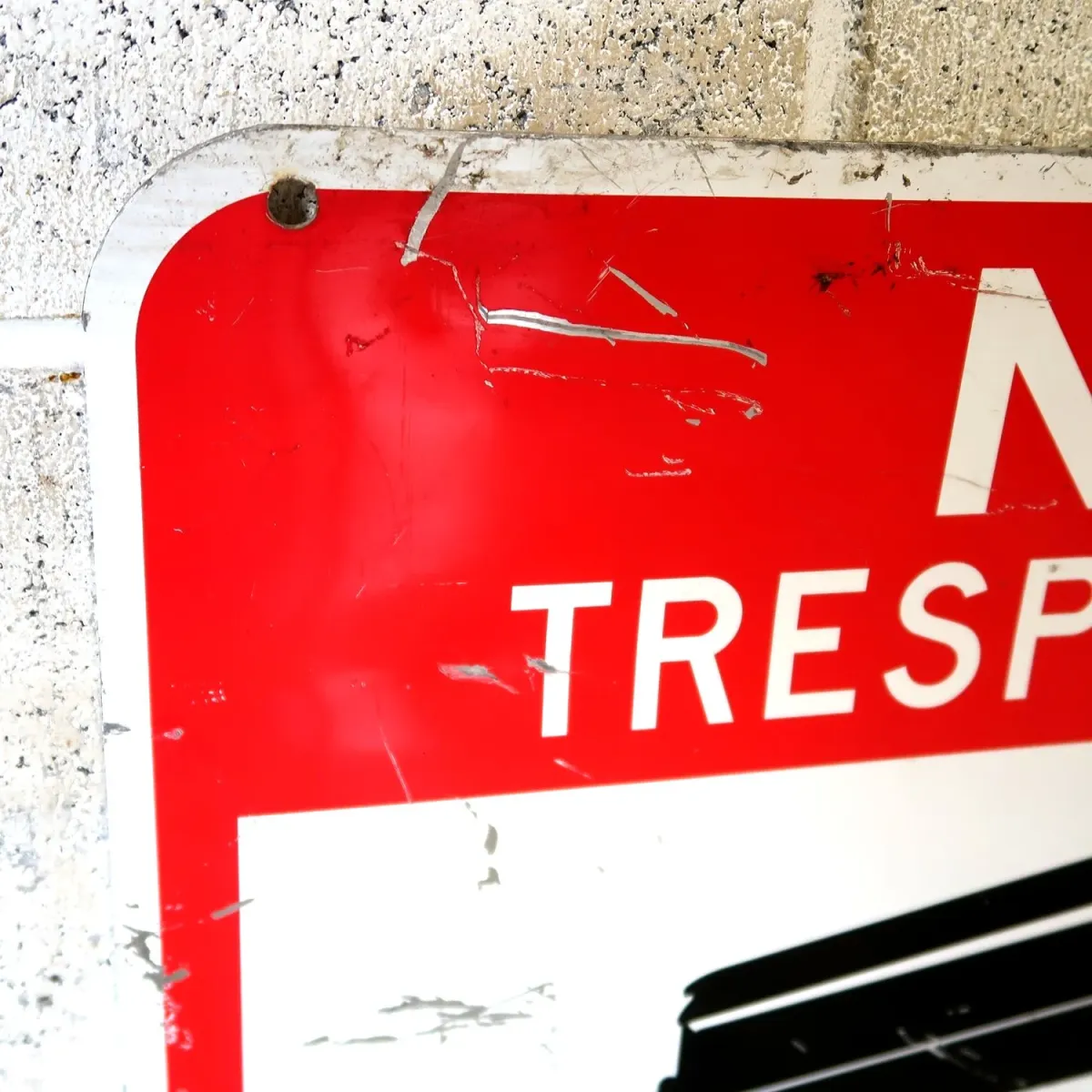 NO TRESPASSING メタルサイン