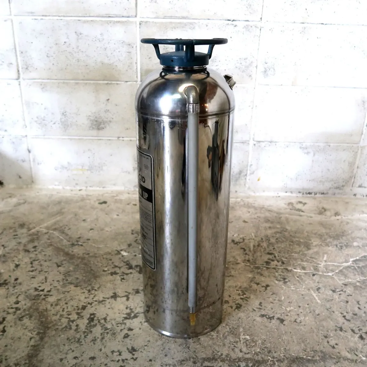 ビンテージ 消火器 クロムメッキ