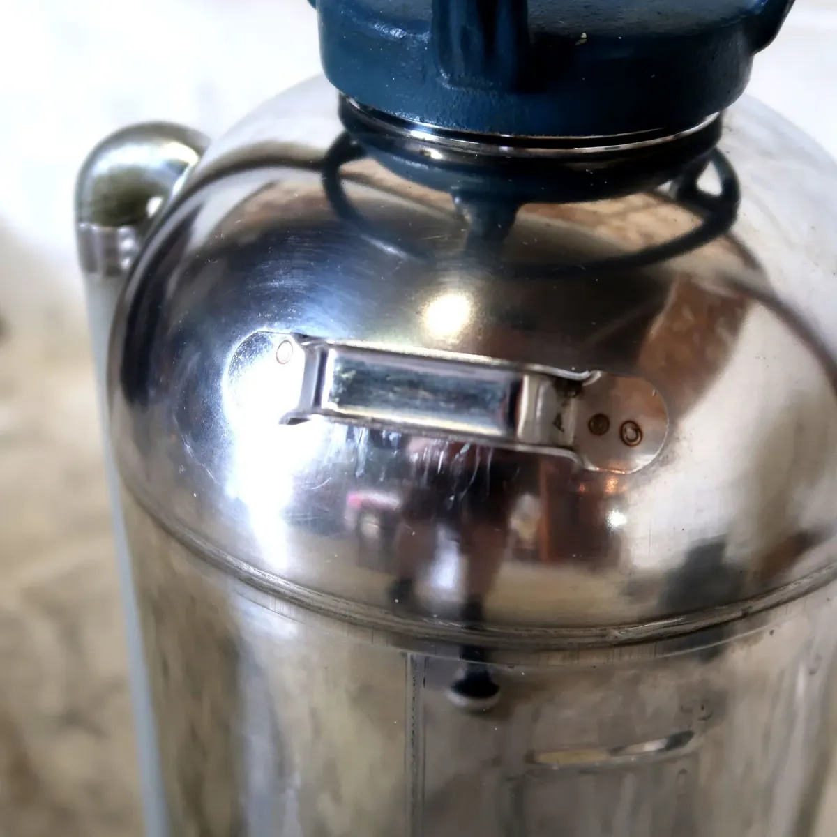 ビンテージ 消火器 クロムメッキ