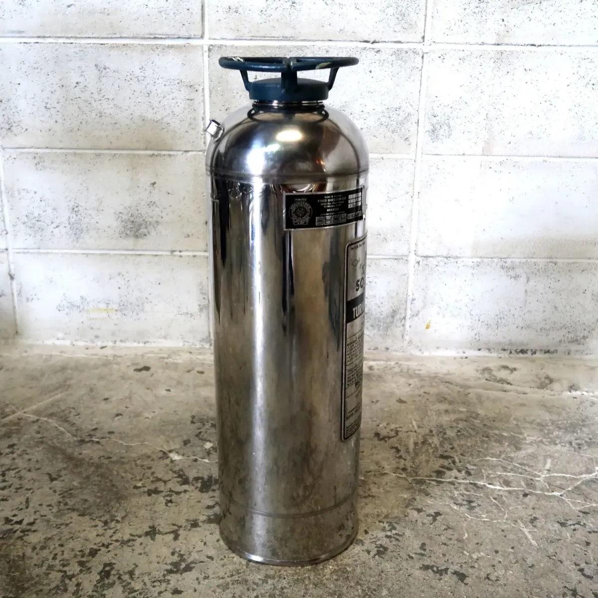 ビンテージ 消火器 クロムメッキ
